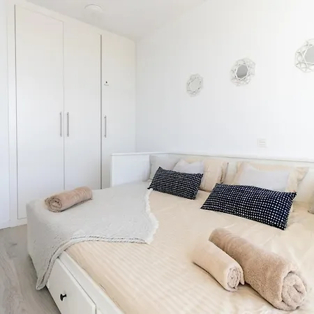 2br Penthouse With Spectacular Views! * Estepona
